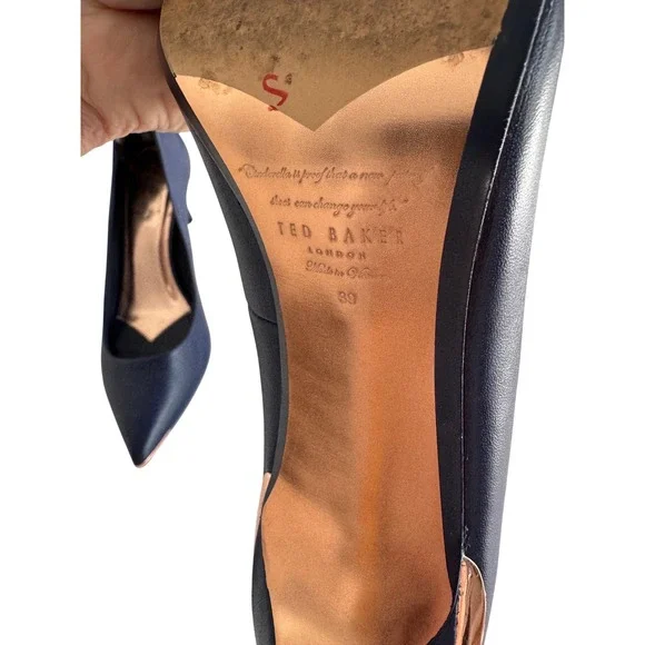 Ted Baker London Navy Leather Pumps 39 Pointed Toe Stiletto Gold Toe Cap Heels - Picture 9 of 10